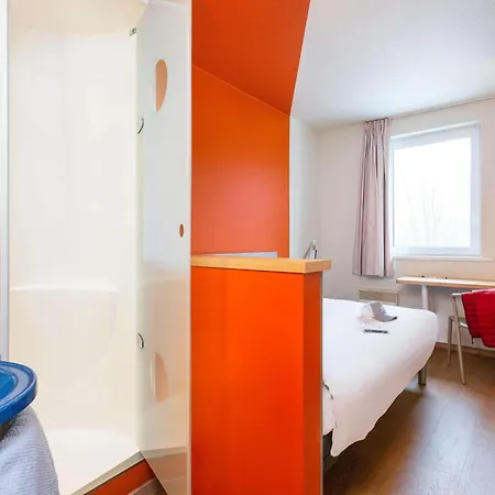 Ibis Budget Charleroi Airport-3